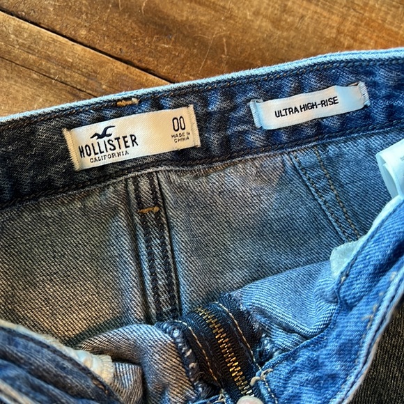 Hollister EUC jean skirt. - Picture 3 of 4